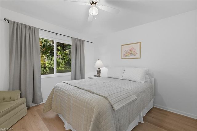 2261 Kings Lake BLVD, Naples, FL 34112
