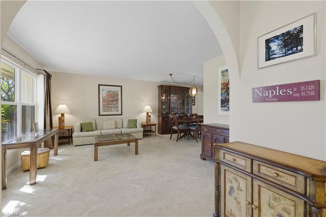 2261 Kings Lake BLVD, Naples, FL 34112