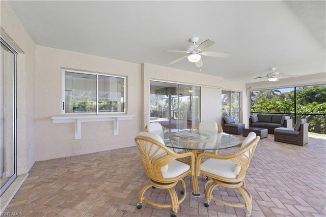 2261 Kings Lake BLVD, Naples, FL 34112