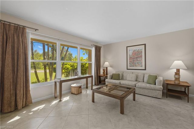 2261 Kings Lake BLVD, Naples, FL 34112