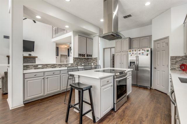 4910 Bayport Circle, Rowlett, TX 75088