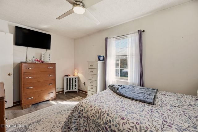 148 Batley Loop Rd, Clinton, TN 37716