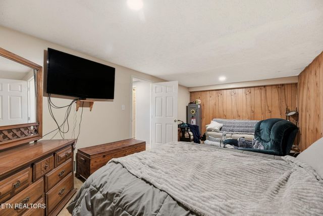 148 Batley Loop Rd, Clinton, TN 37716