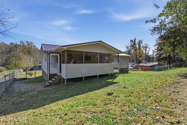 148 Batley Loop Rd, Clinton, TN 37716