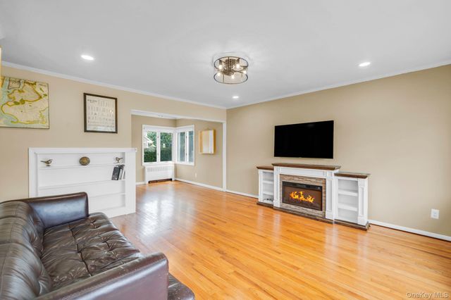 2055 Alan Drive, Seaford, NY 11783