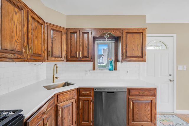2055 Alan Drive, Seaford, NY 11783