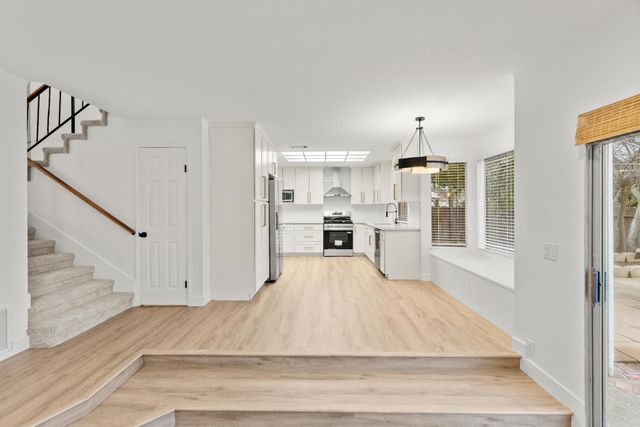 1962 Chaparral Way, Stockton, CA 95209