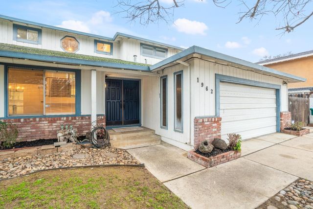 1962 Chaparral Way, Stockton, CA 95209