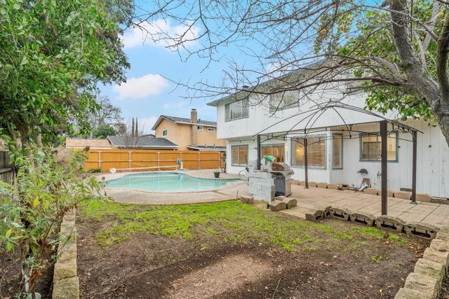 1962 Chaparral Way, Stockton, CA 95209