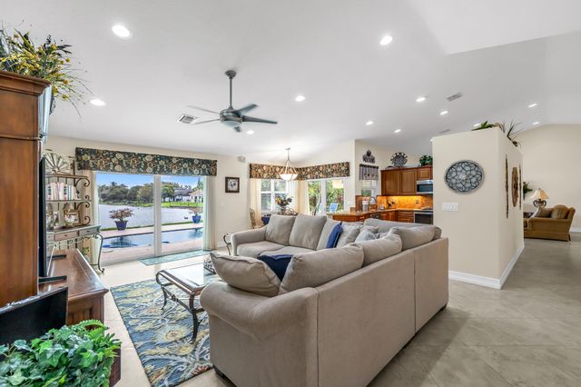 1966 SW 105th Avenue, Davie, FL 33324