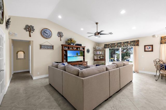 1966 SW 105th Avenue, Davie, FL 33324