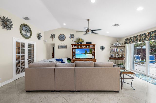 1966 SW 105th Avenue, Davie, FL 33324