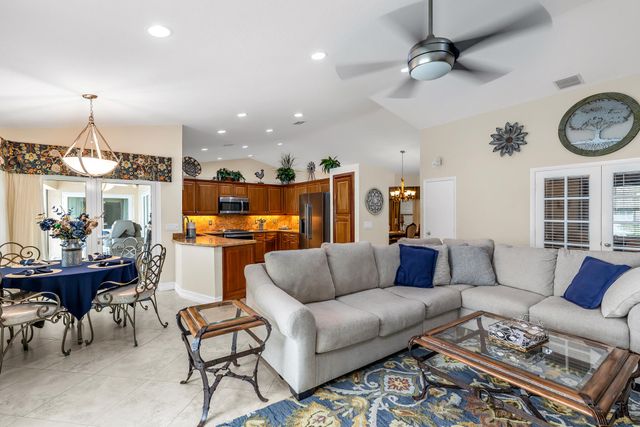 1966 SW 105th Avenue, Davie, FL 33324