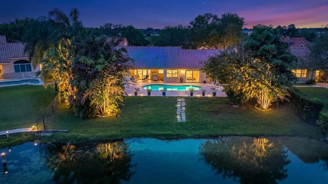 1966 SW 105th Avenue, Davie, FL 33324