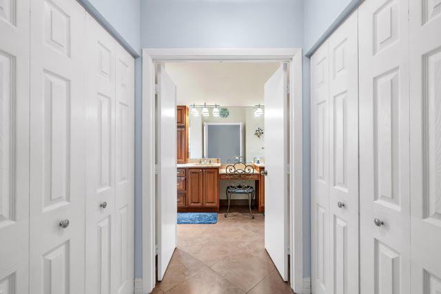 1966 SW 105th Avenue, Davie, FL 33324