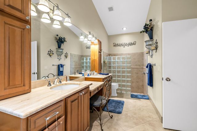 1966 SW 105th Avenue, Davie, FL 33324