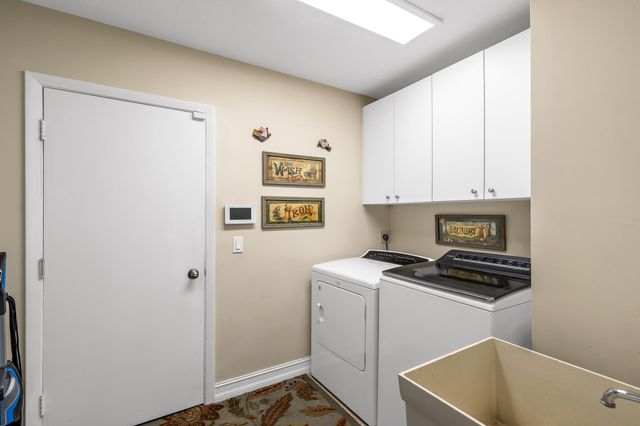 1966 SW 105th Avenue, Davie, FL 33324