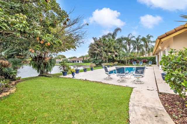 1966 SW 105th Avenue, Davie, FL 33324