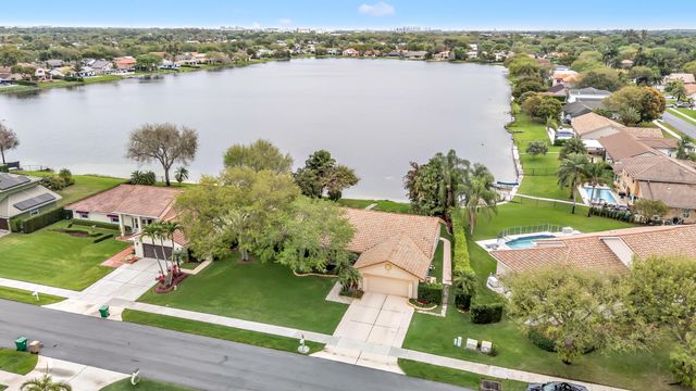 1966 SW 105th Avenue, Davie, FL 33324