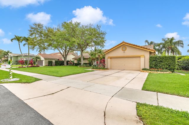 1966 SW 105th Avenue, Davie, FL 33324