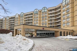 10 Smith Manor Boulevard 107, West Orange, NJ 07052