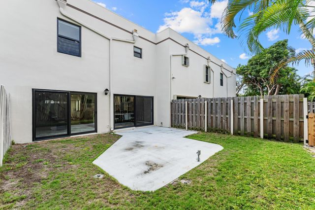 541 N Ocean Boulevard 5610, Boca Raton, FL 33432