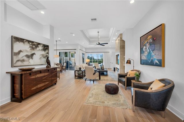 1033 Tierra Lago WAY, Naples, FL 34119