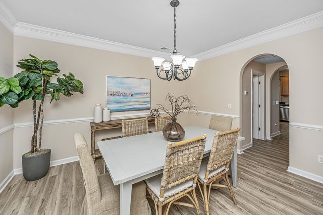 1557 Oakhurst Drive, Mount Pleasant, SC 29466