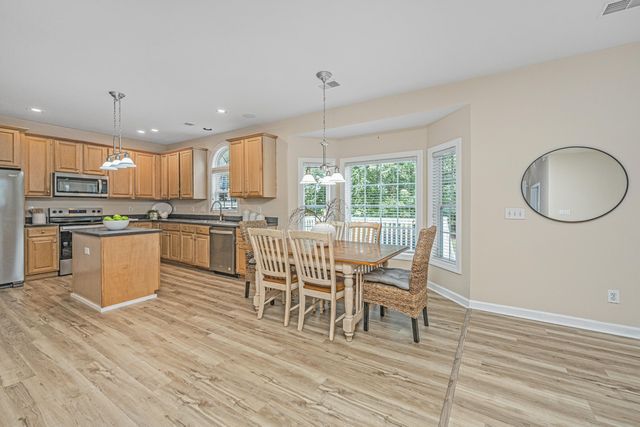 1557 Oakhurst Drive, Mount Pleasant, SC 29466