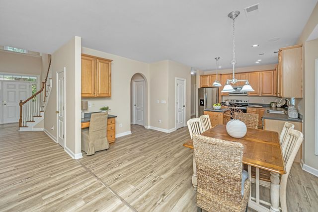 1557 Oakhurst Drive, Mount Pleasant, SC 29466