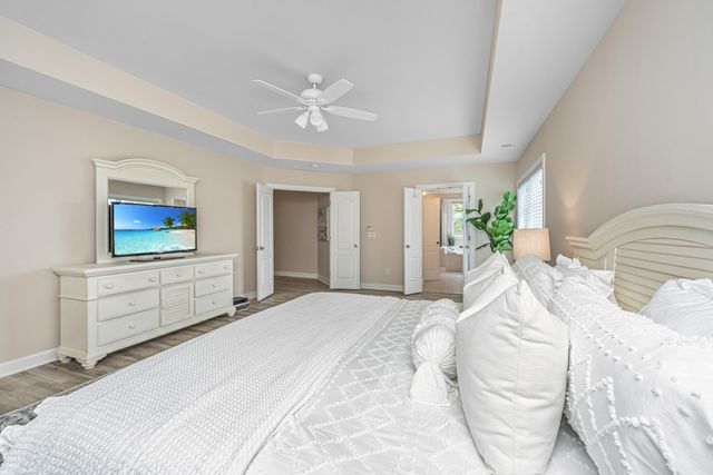 1557 Oakhurst Drive, Mount Pleasant, SC 29466