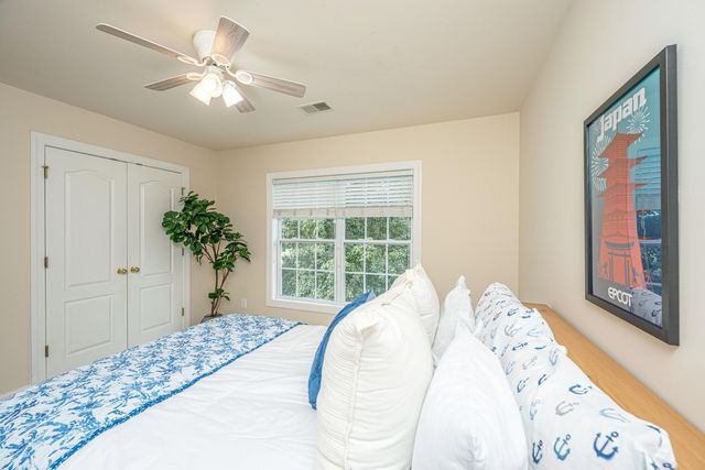 1557 Oakhurst Drive, Mount Pleasant, SC 29466
