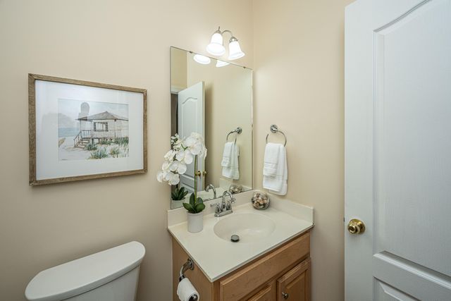 1557 Oakhurst Drive, Mount Pleasant, SC 29466