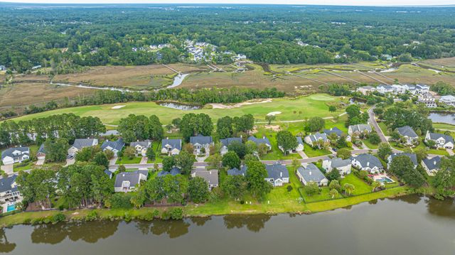 1557 Oakhurst Drive, Mount Pleasant, SC 29466