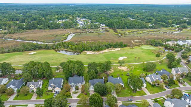 1557 Oakhurst Drive, Mount Pleasant, SC 29466