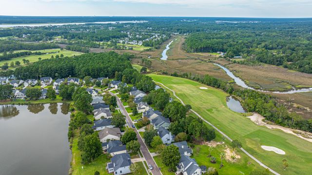 1557 Oakhurst Drive, Mount Pleasant, SC 29466