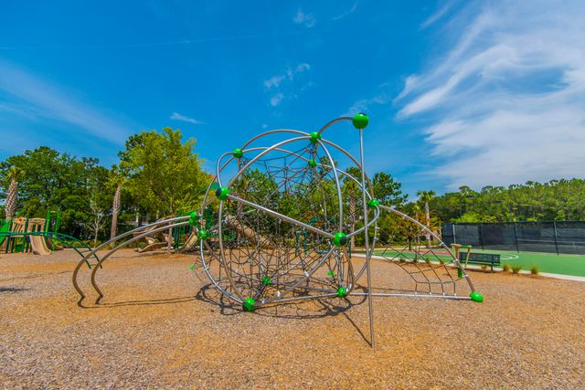 1557 Oakhurst Drive, Mount Pleasant, SC 29466