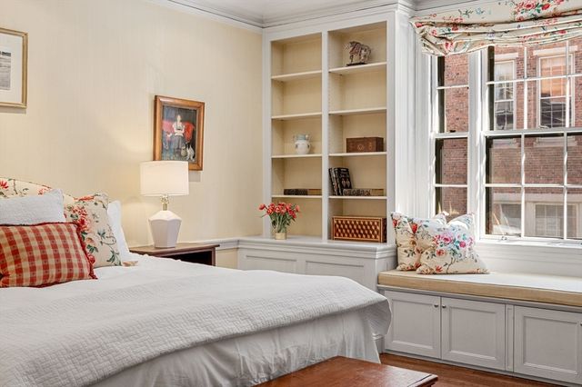 101 Chestnut Street E, Boston, MA 02108