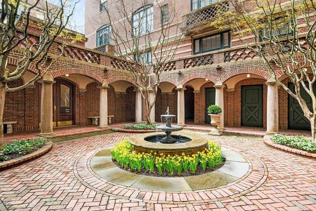 101 Chestnut Street E, Boston, MA 02108