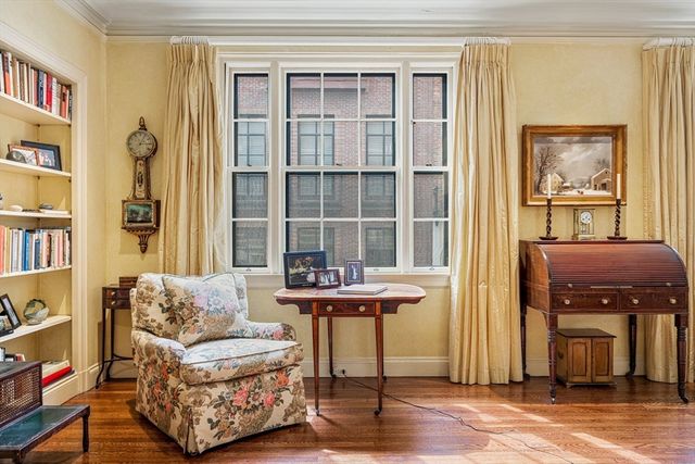 101 Chestnut Street E, Boston, MA 02108