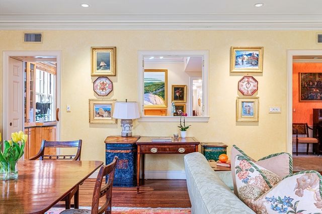 101 Chestnut Street E, Boston, MA 02108