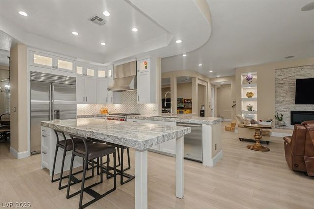 1425 Foothills Village Drive, Henderson, NV 89012