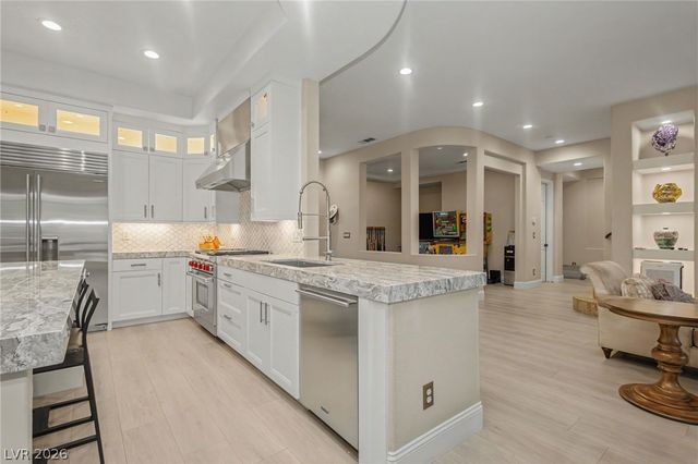 1425 Foothills Village Drive, Henderson, NV 89012