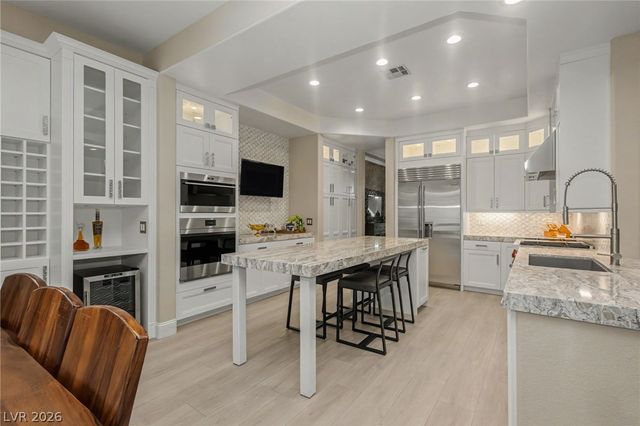 1425 Foothills Village Drive, Henderson, NV 89012