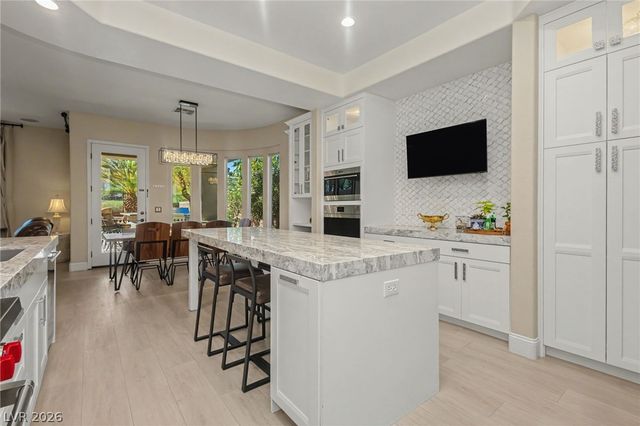 1425 Foothills Village Drive, Henderson, NV 89012