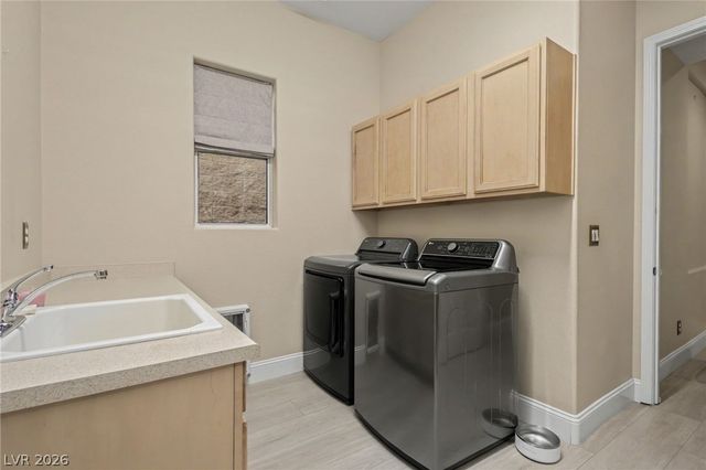 1425 Foothills Village Drive, Henderson, NV 89012