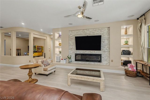 1425 Foothills Village Drive, Henderson, NV 89012