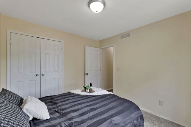 5328 S Ellis St, Wichita, KS 67216