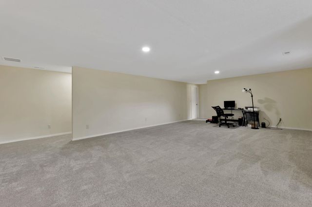 5328 S Ellis St, Wichita, KS 67216