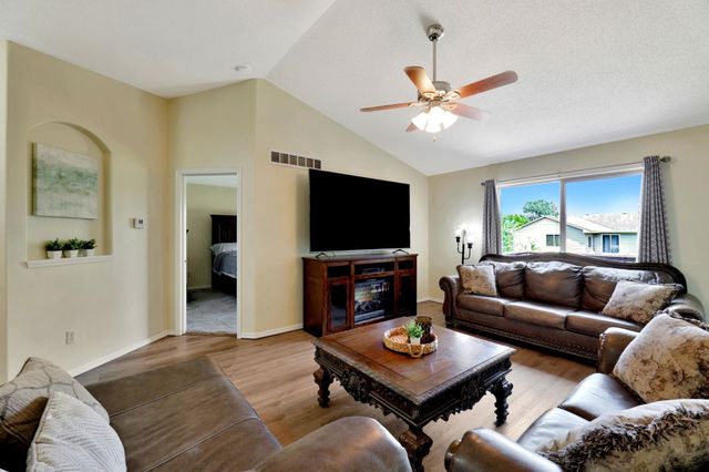 5328 S Ellis St, Wichita, KS 67216